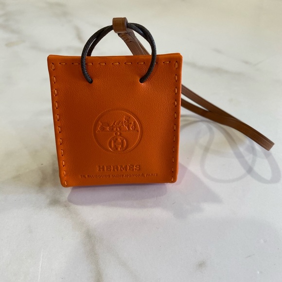 💯 Authentic Hermès sold out orange bag charm, NWT - Picture 6 of 8